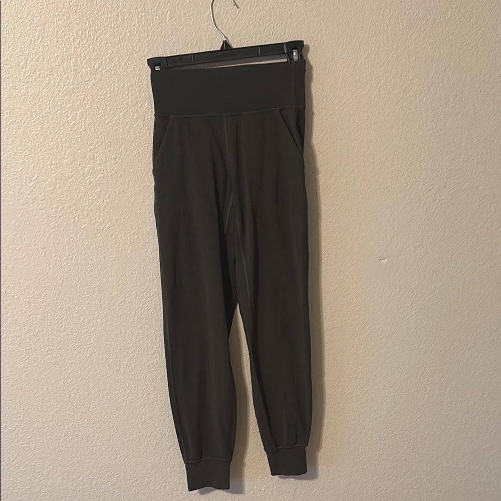 Lululemons Green Womens Joggers